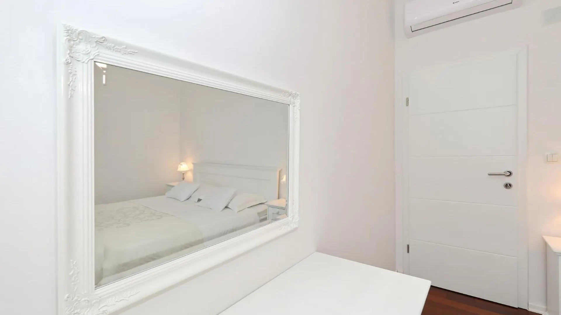 Mediterranean Villa With Pool, Beach, Panoramic View - By Traveler Tourist Agency Krk - Id 2509 Vinjerac 0*,