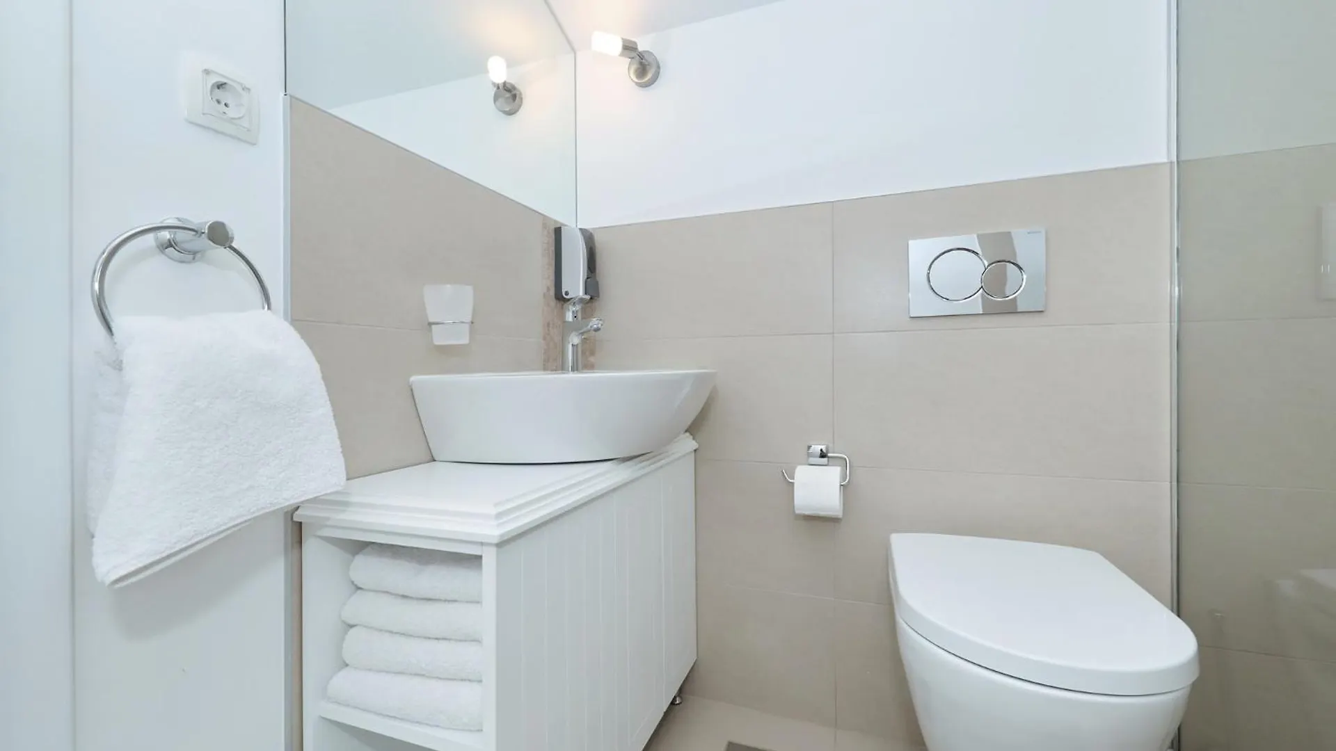 Mediterranean Villa With Pool, Beach, Panoramic View - By Traveler Tourist Agency Krk - Id 2509 Vinjerac
