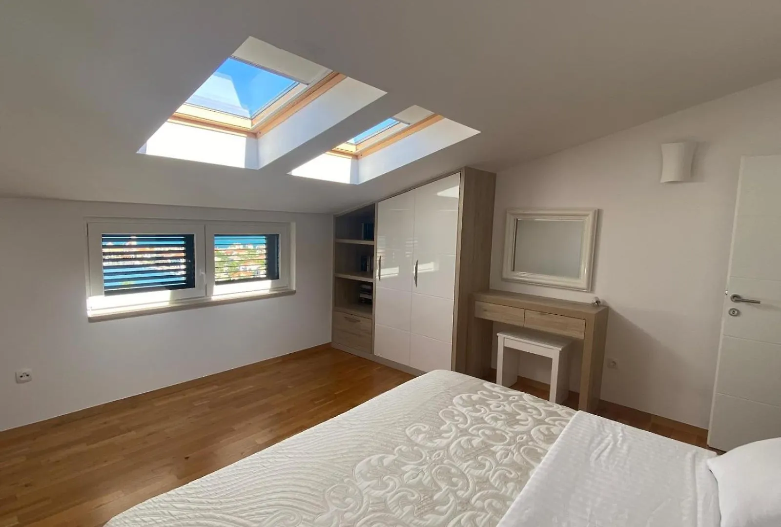Mediterranean Villa With Pool, Beach, Panoramic View - By Traveler Tourist Agency Krk - Id 2509 Vinjerac