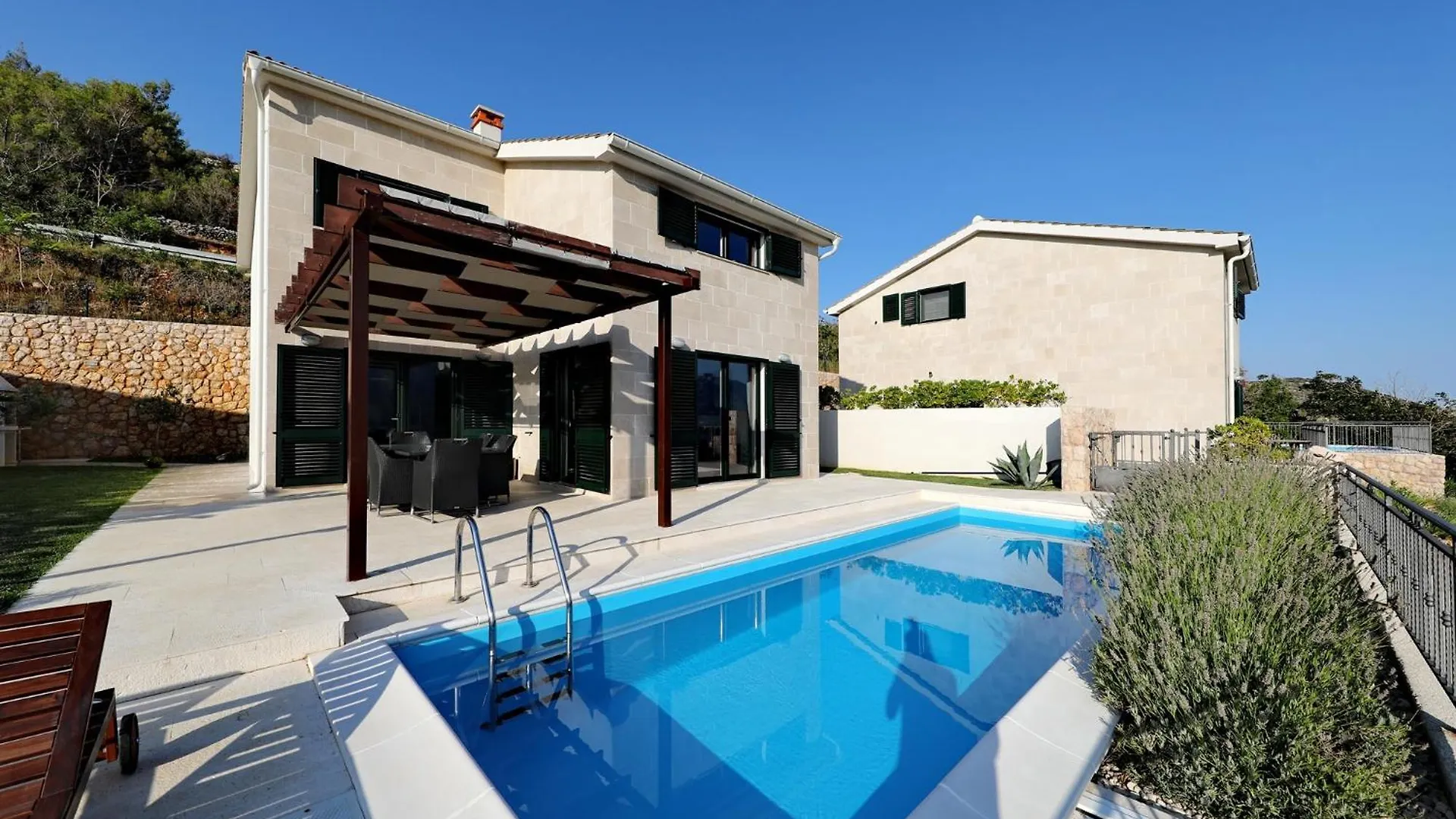Mediterranean Villa With Pool, Beach, Panoramic View - By Traveler Tourist Agency Krk - Id 2509 Vinjerac Croatia